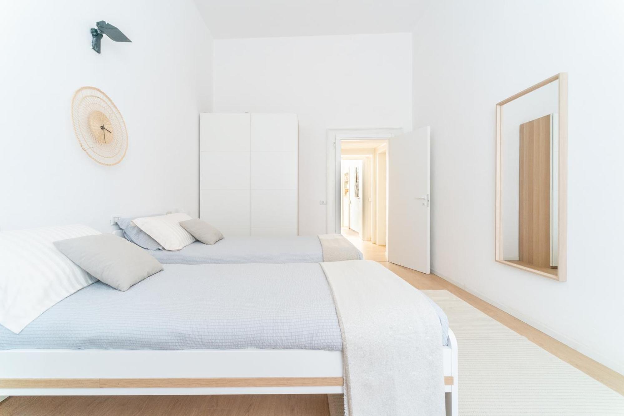 Grand Central 1845 - 2 Bedrooms Design Flat 贝尔加莫 外观 照片